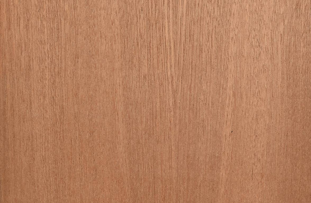 Dekorativ Krydsfiner, Mahogni